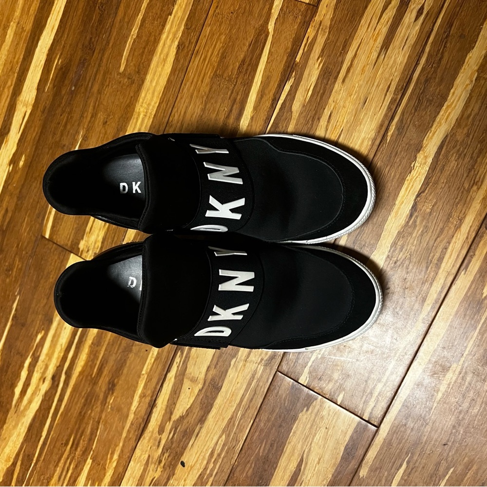 Dkny heel sneakers
